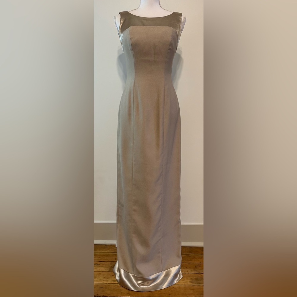 Watters & Watters Vintage Satin Trim Sleeveless Elegant Evening Gown Size 6